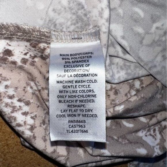 Leith Snake Print Bodysuit Women L Beige Polyester Spandex Stretchy Chic V-Neck - Picture 5 of 8